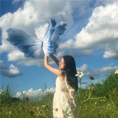 《白石山下一家人》海报